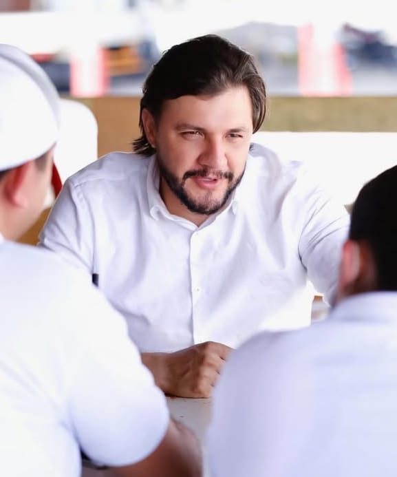 Diputado Douglas Rivero